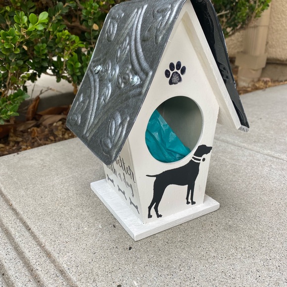 The Helping Paw Dog Bag Dispenser - Picture 6 of 7